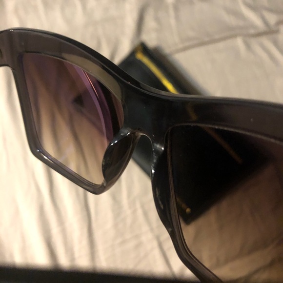 Balenciaga Sunglasses - Picture 4 of 4